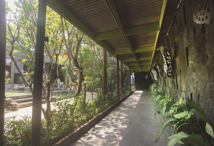 Fotos del hotel Savita Garden Inn:  4