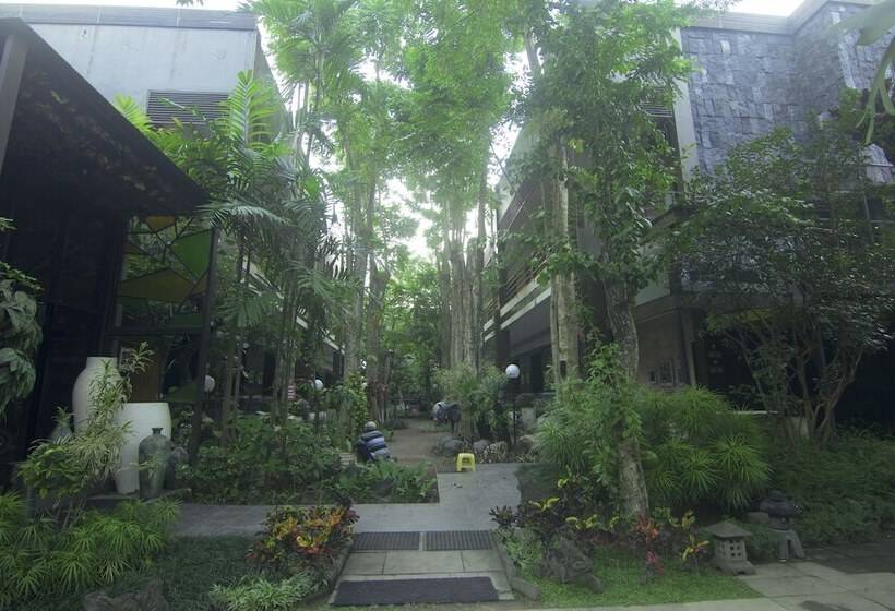 Fotos del hotel Savita Garden Inn:  11