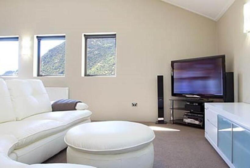 Fotos del hotel Gibbston House:  2