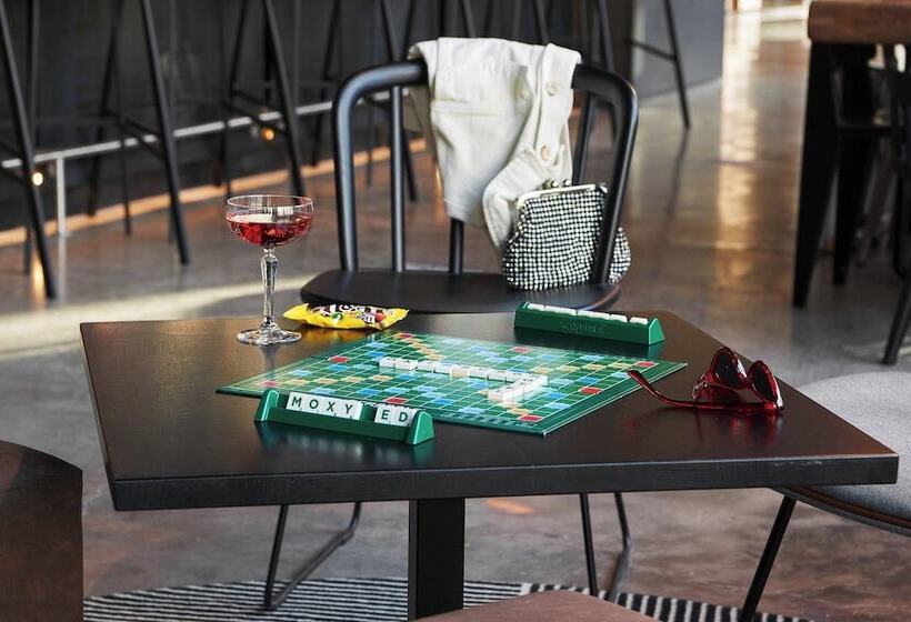 Fotos del hotel Moxy Edinburgh Fountainbridge:  10