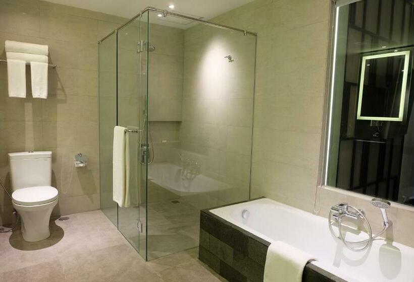 Fotos del hotel Royal Tulip Darmo Surabaya:  10