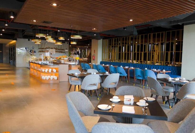 Fotos del hotel Royal Tulip Darmo Surabaya:  23