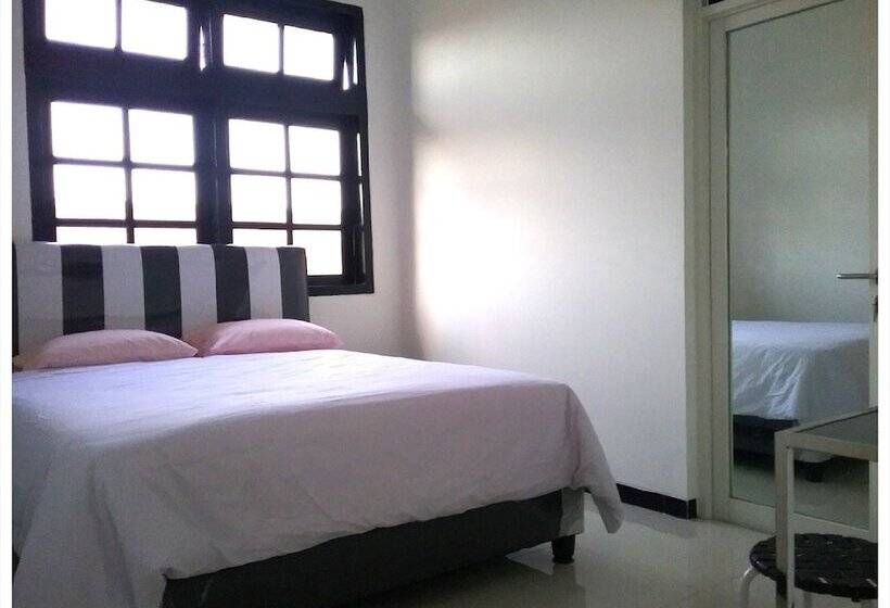 Fotos del hotel Mess Inn Semarang:  11