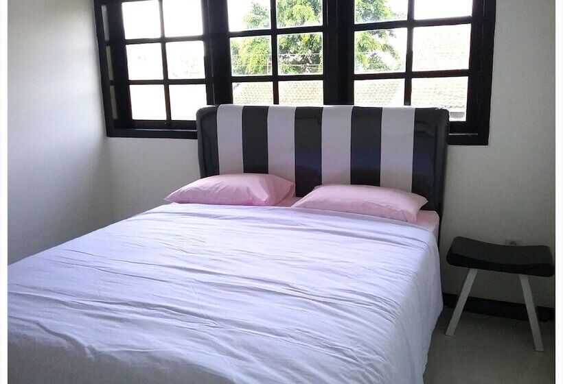 Fotos del hotel Mess Inn Semarang:  21