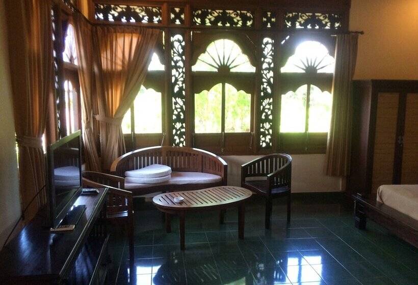 Fotos del hotel Panorama Cottages 1:  3