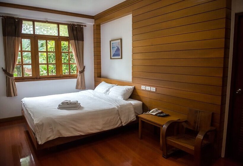 Fotos del hotel Tree Home Plus Home Stay:  17