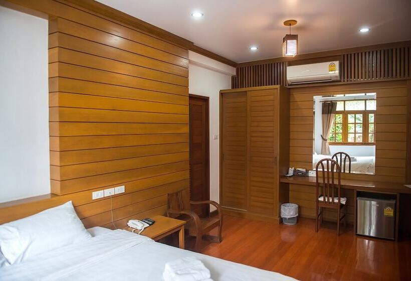 Fotos del hotel Tree Home Plus Home Stay:  19