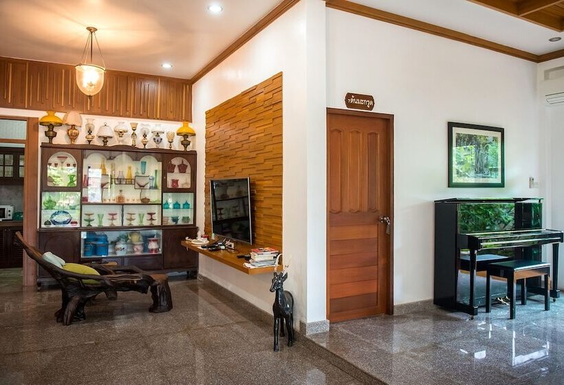 Fotos del hotel Tree Home Plus Home Stay:  6