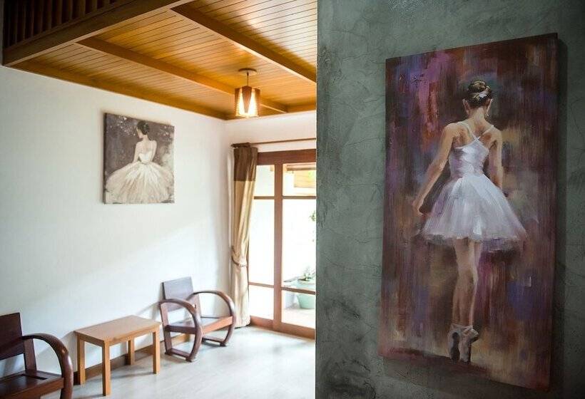 Fotos del hotel Tree Home Plus Home Stay:  24