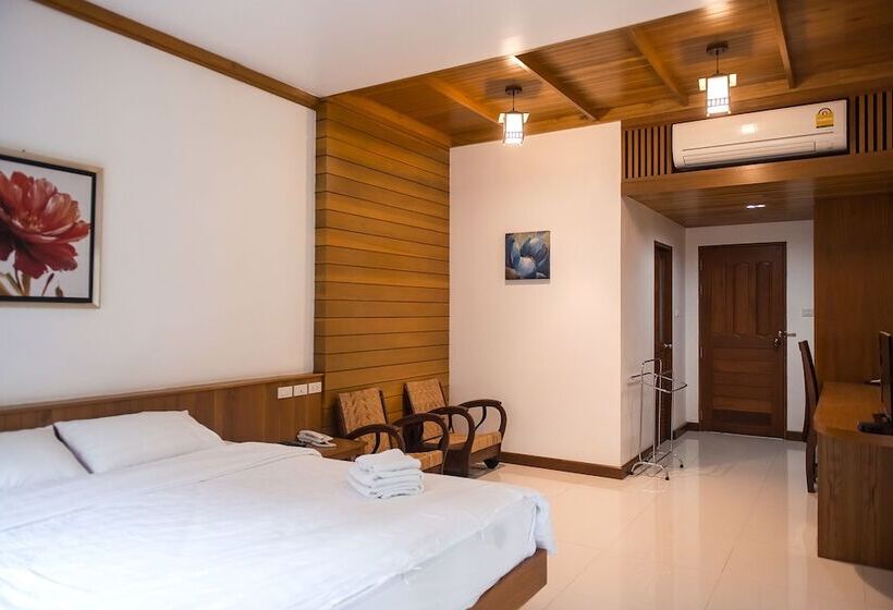 Fotos del hotel Tree Home Plus Home Stay:  13