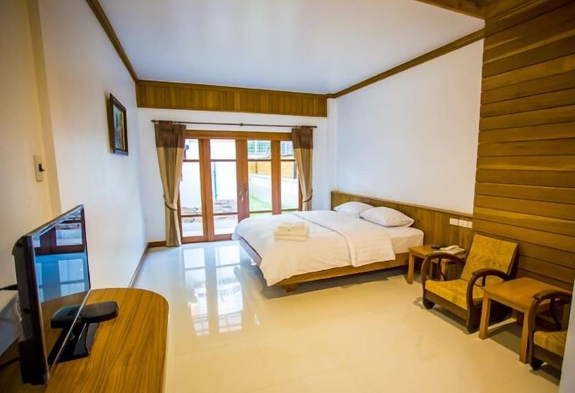 Fotos del hotel Tree Home Plus Home Stay:  5