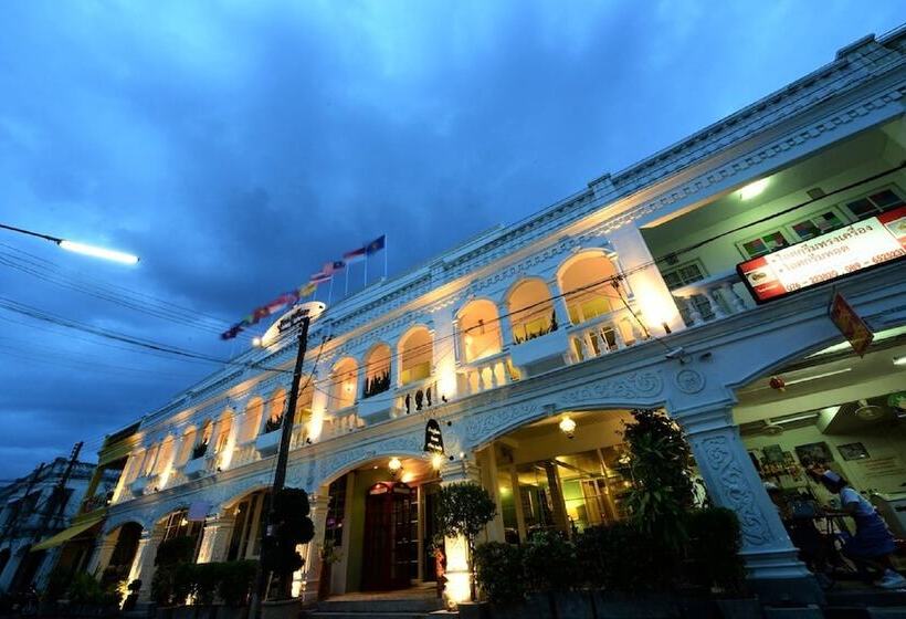 Fotos del hotel Baan Phuanda Phuket:  20