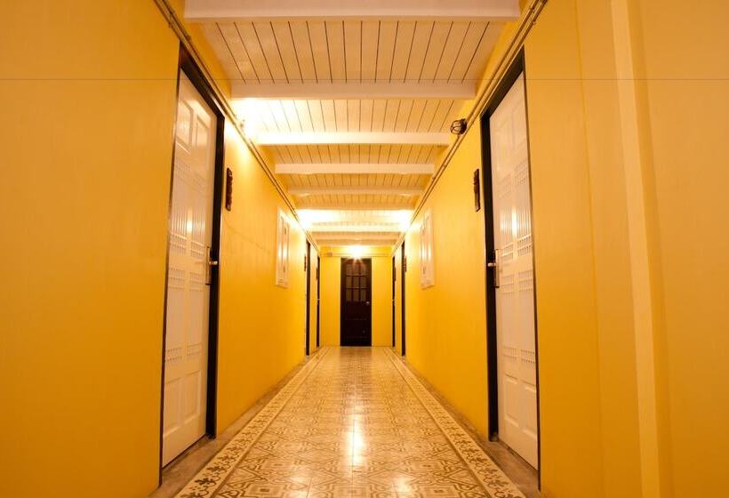 Fotos del hotel Baan Phuanda Phuket:  15