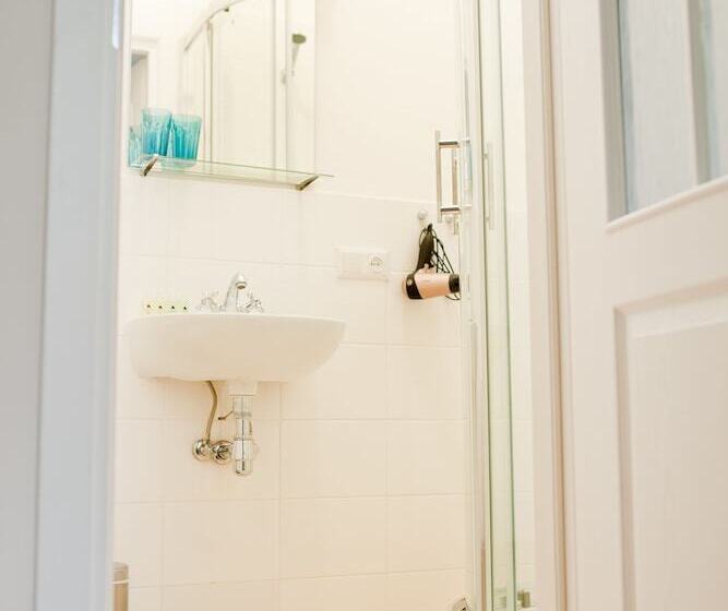 Fotos del hotel Danylo Inn:  4