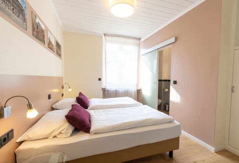 Fotos del hotel Porta Nigra:  2