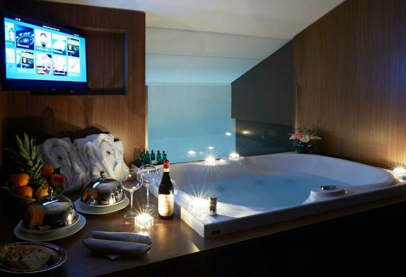 Fotos del hotel The Building:  11