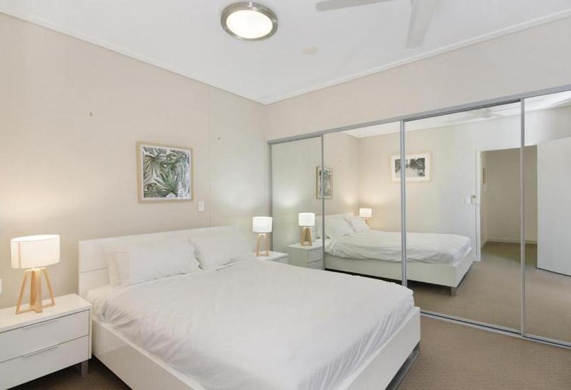 Direct S  Dalgety Apartments