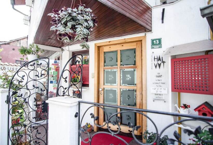 Fotos del hotel Halvat Guesthouse:  15