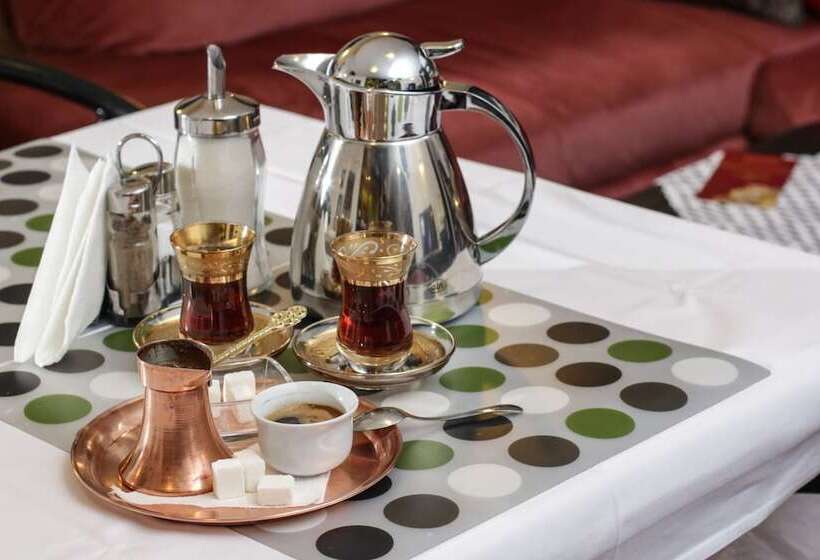 Fotos del hotel Halvat Guesthouse:  6