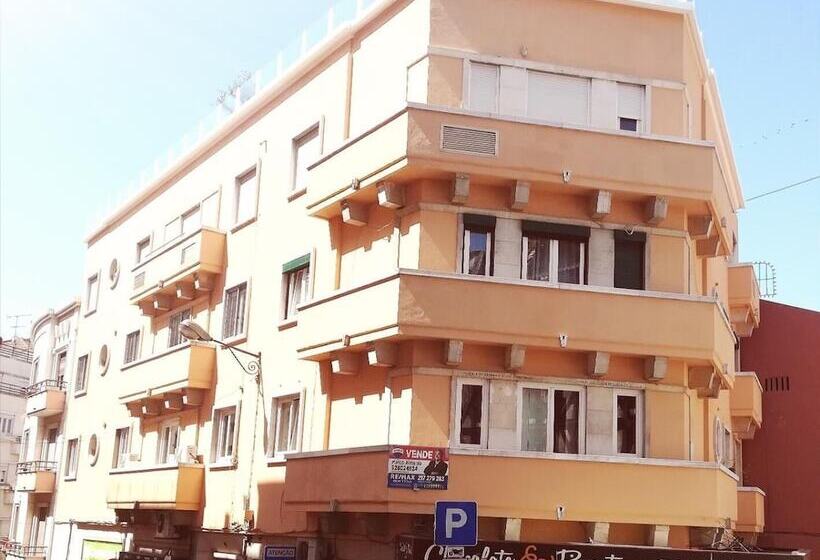 Lisbon Terrace Suites Large Groups Apartment