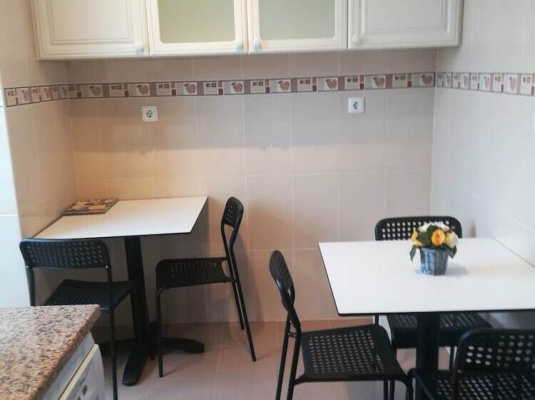 Fotos del hotel Lisbon Terrace Suites Large Groups Apartment:  4