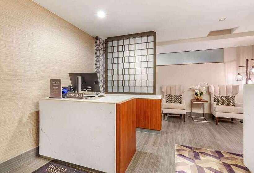 Fotos del hotel The District By Hilton Club:  13