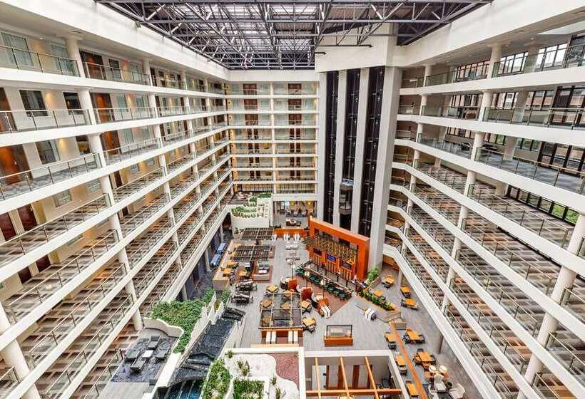 Fotos del hotel The District By Hilton Club:  12