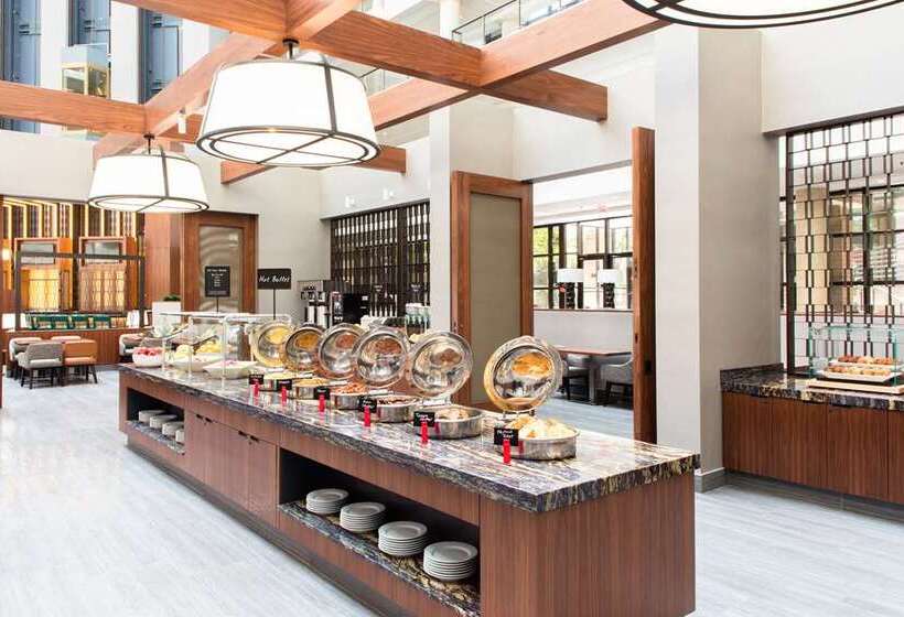 Fotos del hotel The District By Hilton Club:  7