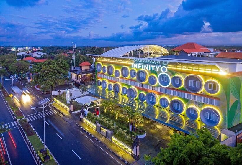 Fotos del hotel Infinity8 Bali:  2