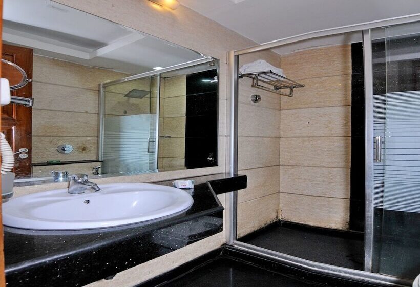 Fotos del hotel Treebo Sam Hotels:  7