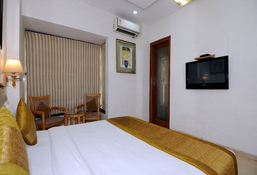 Fotos del hotel Treebo Sam Hotels:  16