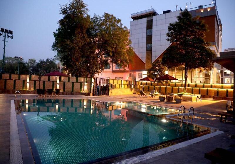 Fotos del hotel The Fern Residency Udaipur:  11