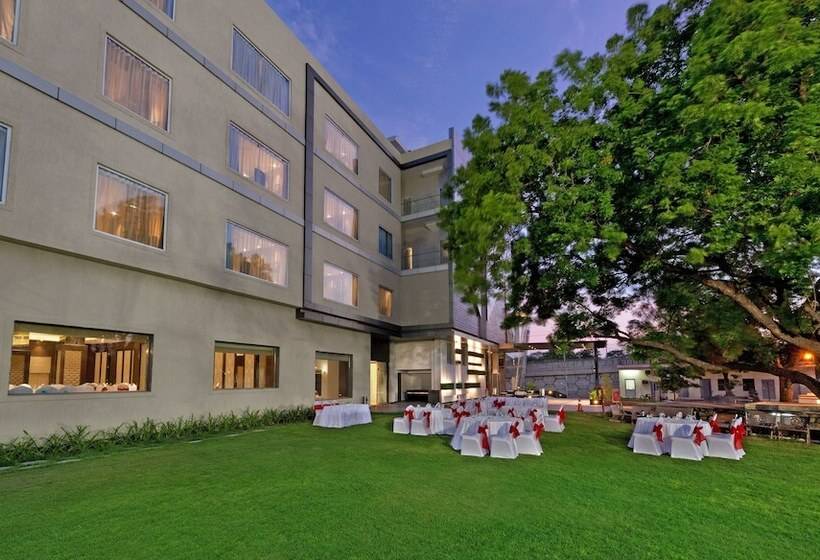 Fotos del hotel The Fern Residency Udaipur:  9