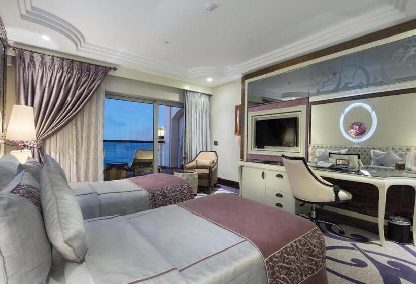 Fotos del hotel Merit Royal Premium Hotel  All Inclusive:  2