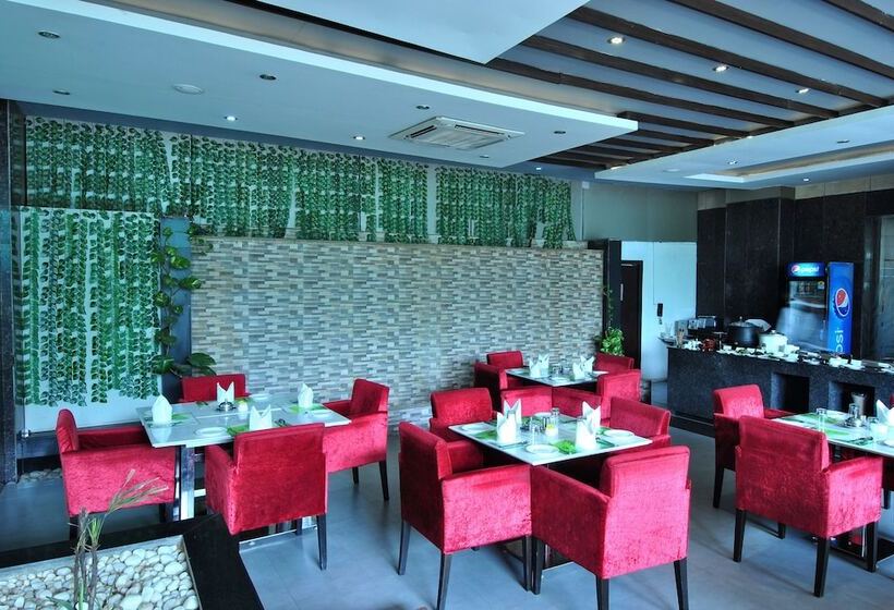 Fotos del hotel The Habitare Gurgaon:  4