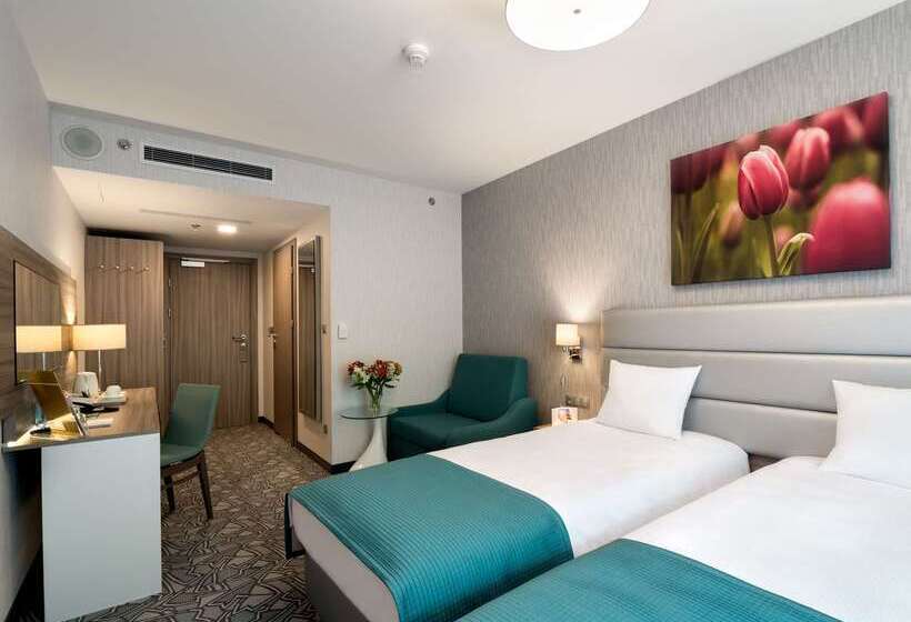 Fotos del hotel Golden Tulip Krakow Kazimierz:  4