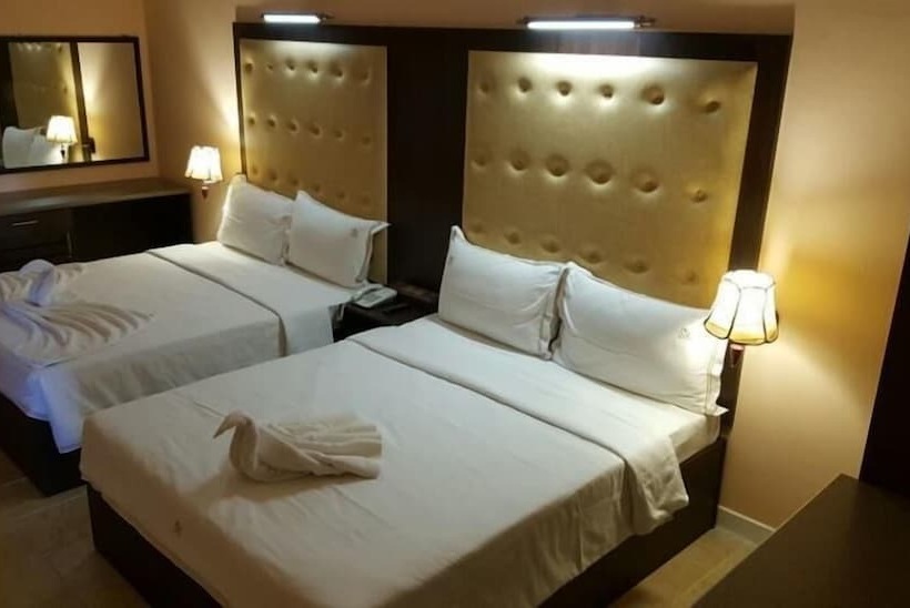 Fotos del hotel The Queensburry City:  2