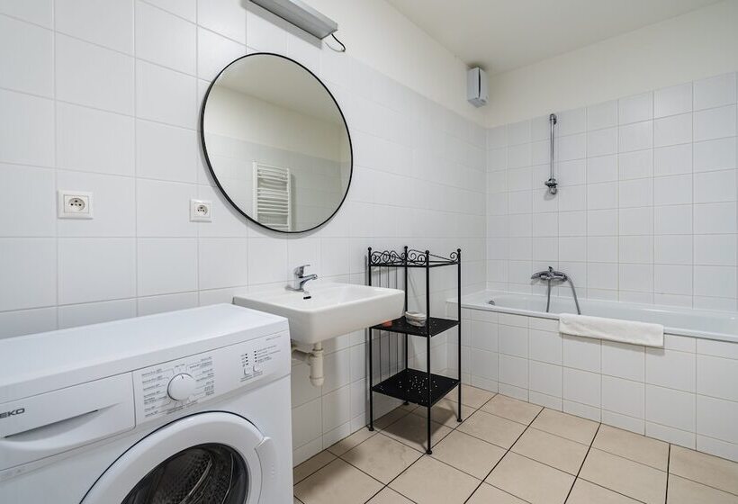 Fotos del hotel Keybox Checkin Apartments By Ambiente:  3