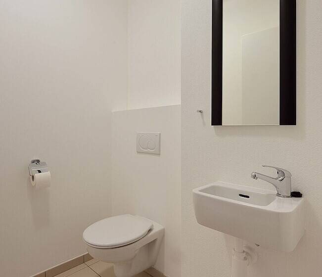 Fotos del hotel Keybox Checkin Apartments By Ambiente:  23