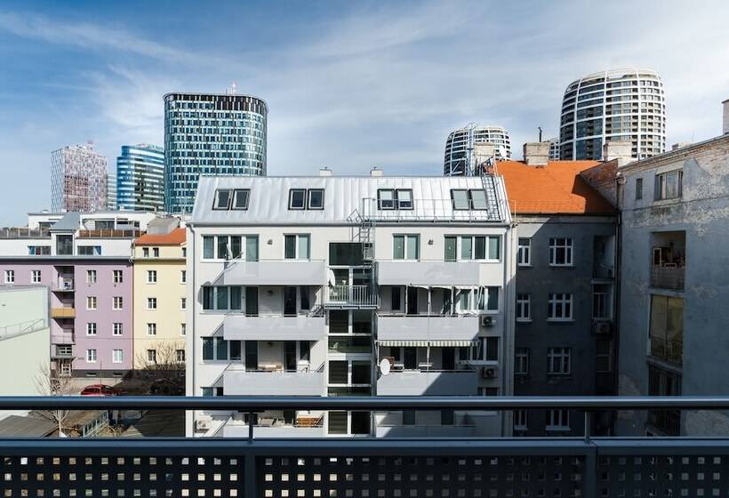 Fotos del hotel Keybox Checkin Apartments By Ambiente:  5