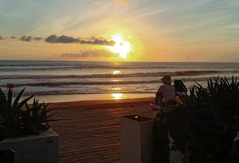 Fotos del hotel Harmony Beach Suite:  19