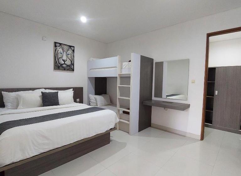 Fotos del hotel Harmony Beach Suite:  2