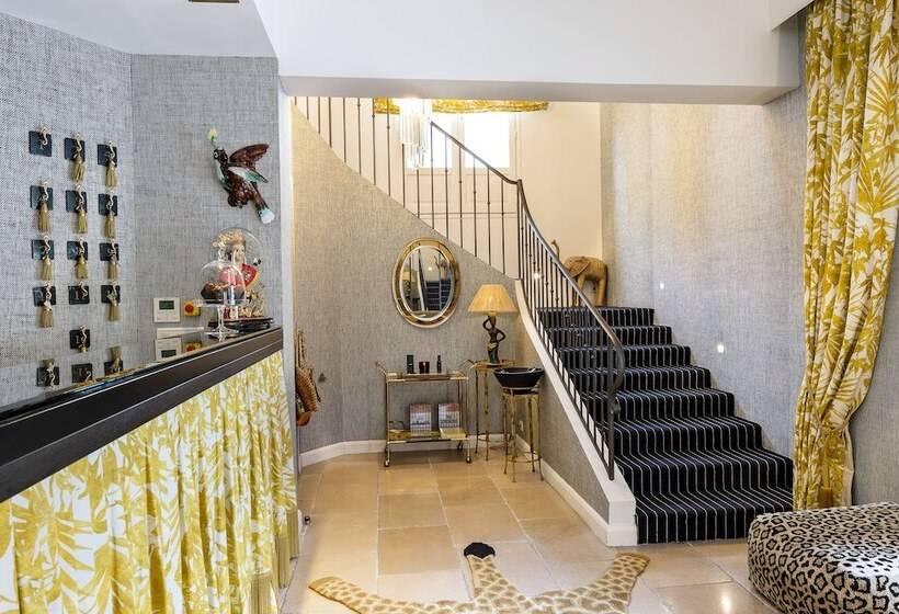 Fotos del hotel Hôtel Le Y:  2