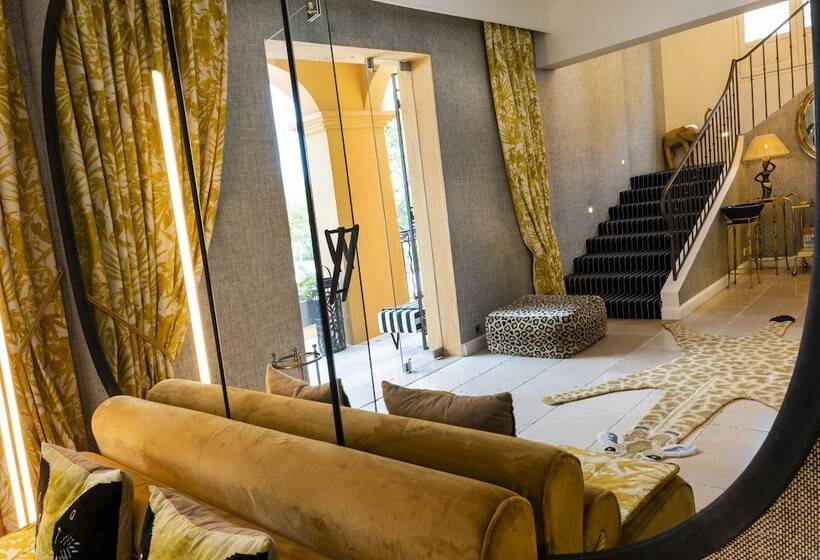 Fotos del hotel Hôtel Le Y:  23