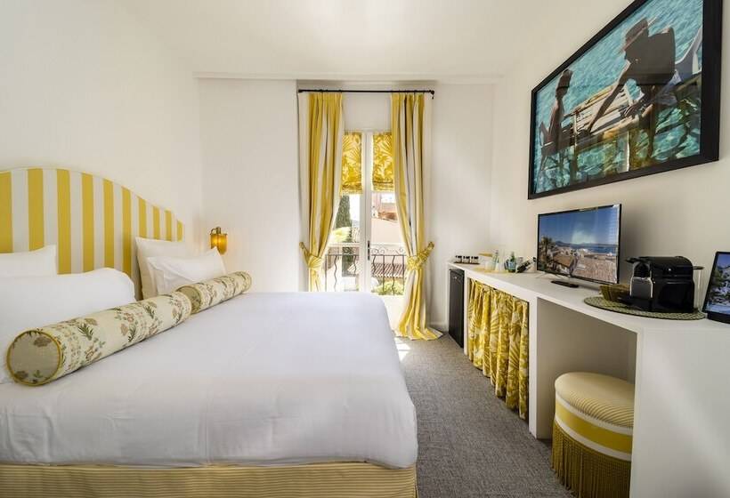 Fotos del hotel Hôtel Le Y:  8