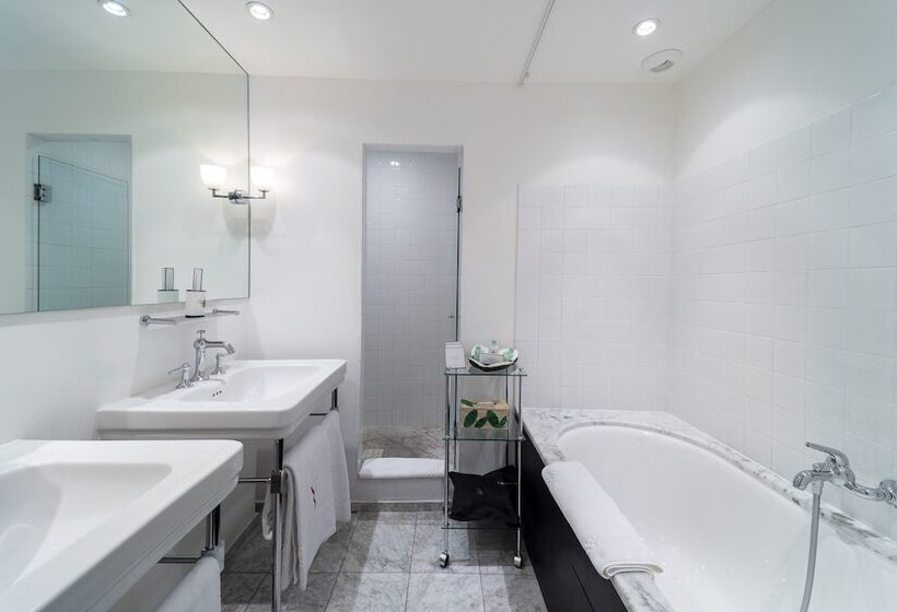 Fotos del hotel Hôtel Le Y:  14