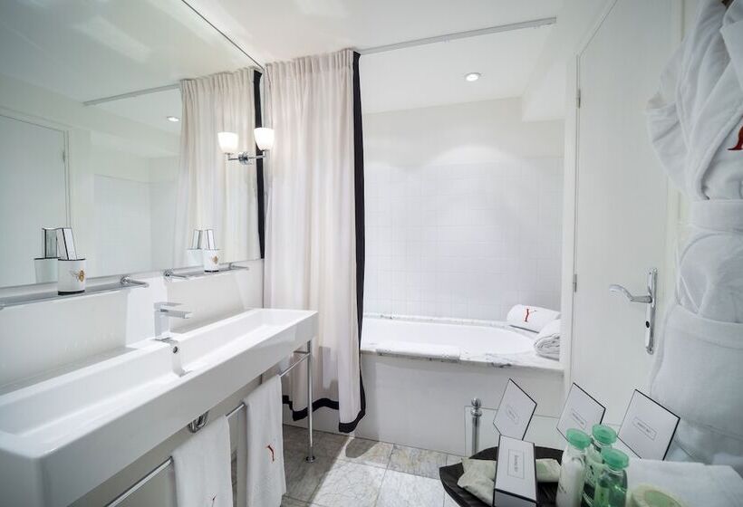 Fotos del hotel Hôtel Le Y:  6