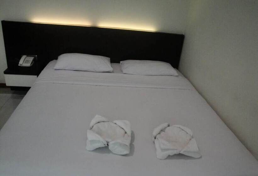 Fotos del hotel Pagi:  5