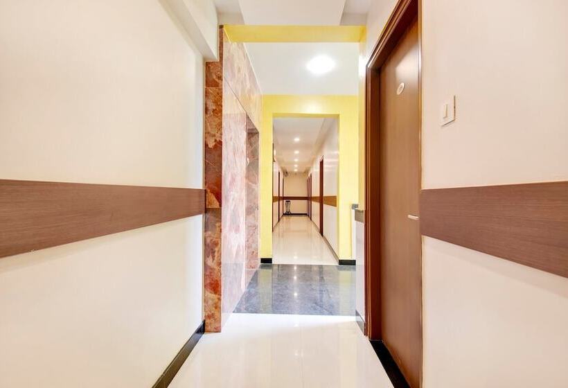 Fotos del hotel Oyo Rooms Indiranagar 19th Main:  3