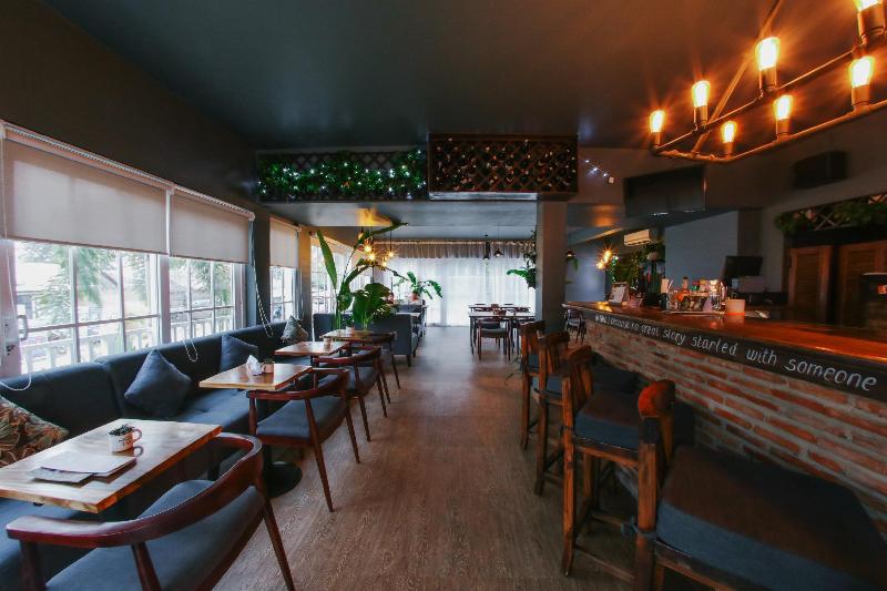 Fotos del hotel White Boutique  And Residences:  6